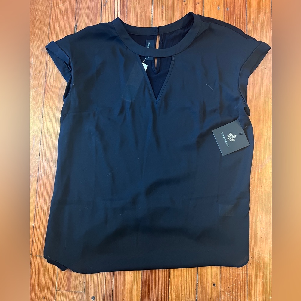 Fortune+Ivy Key hole top